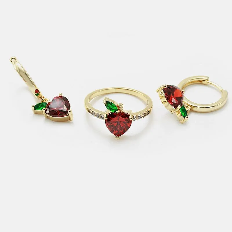 Conjunto de joias com coração vermelho Cz