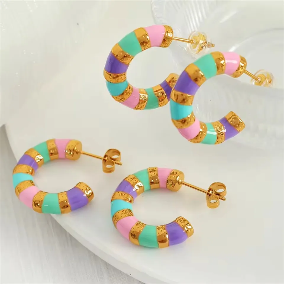 Brincos de gotejamento coloridos explosivos