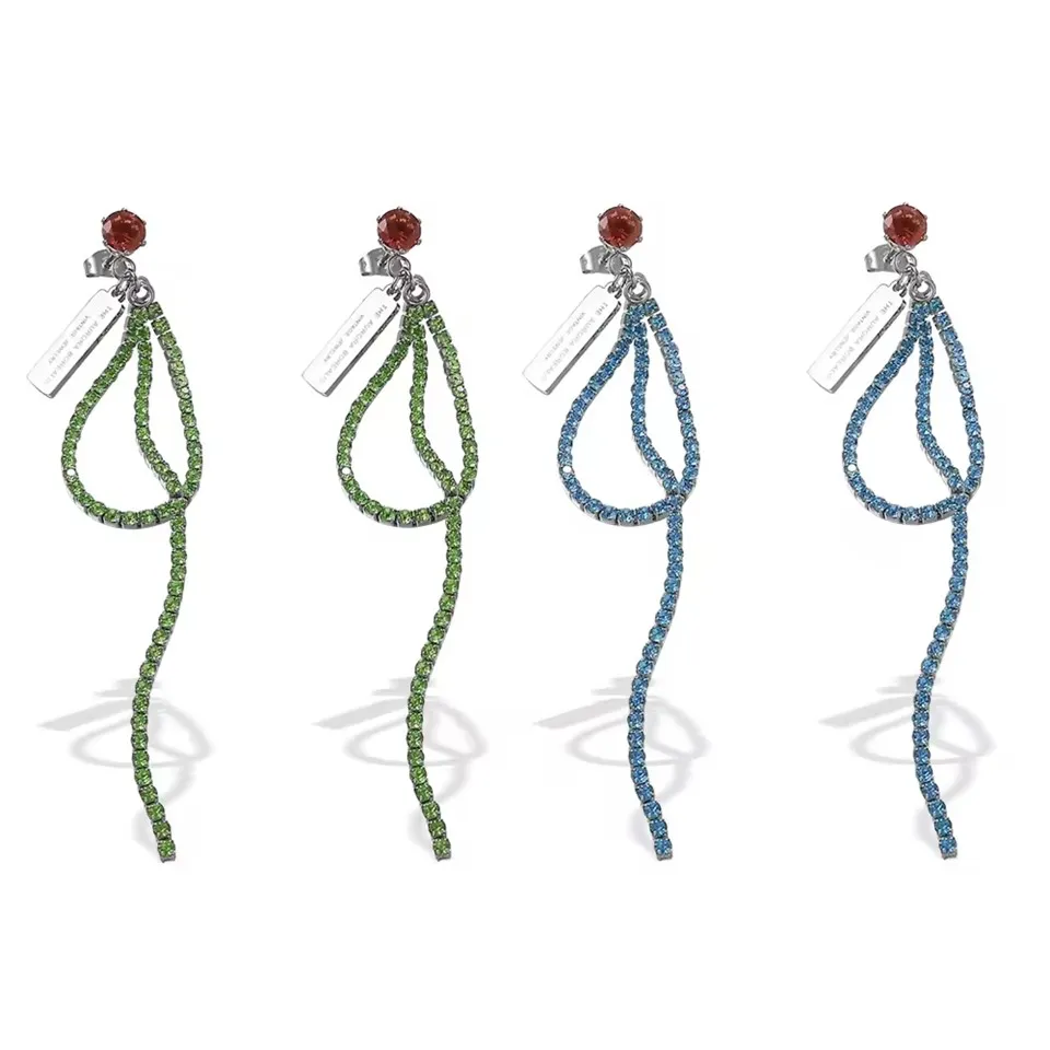 Brincos de cem personalidades em aço inoxidável